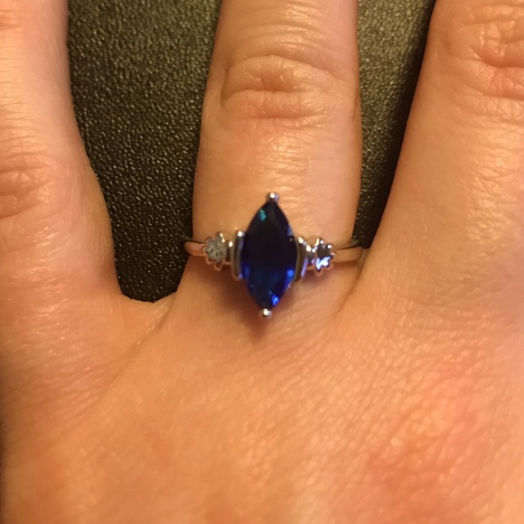 Silver Ring with Bright Blue Marquise/ Navette Cut Stone - Picture 1 of 2